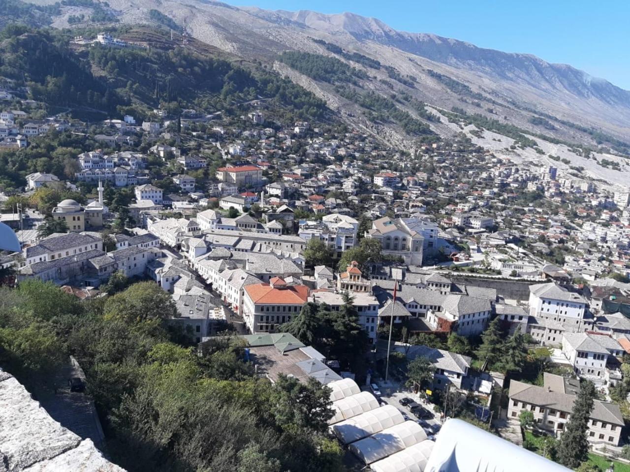 Guest House Denis Gjirokaster Exterior photo